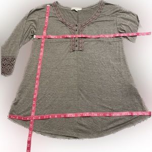 Blouse Suzanne Betro Femme 3X – Tunique Bohème Brodée Légère – Floral Manches Papillon